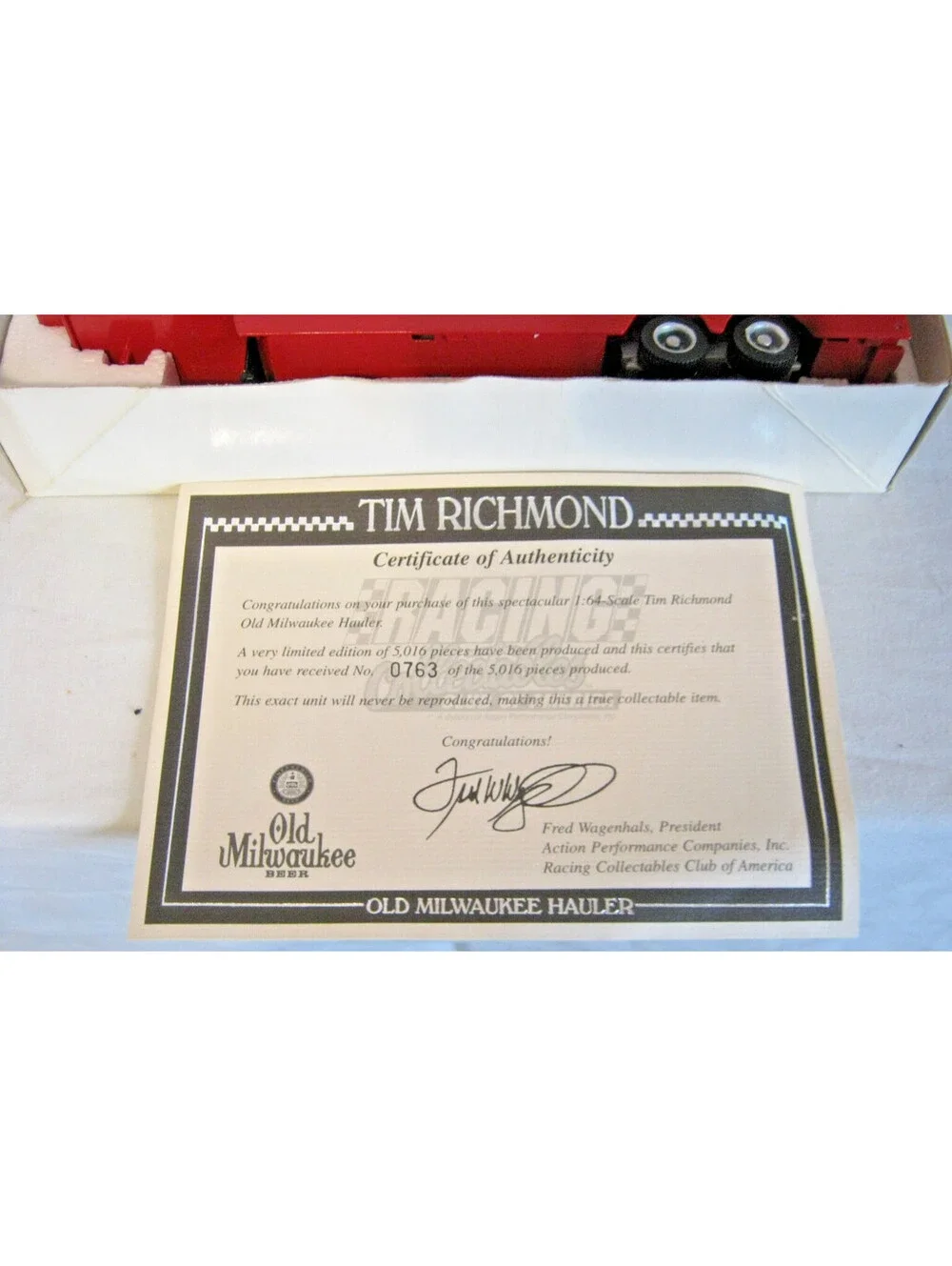 1994 RACING COLLECTIBLE scale1:64 TIM RICHMOND OLD MILWAUKEE BEER TRANSPORTER